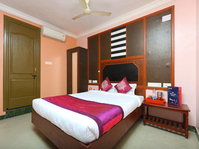 Gnana SRM Residency