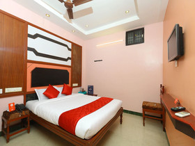 Gnana SRM Residency
