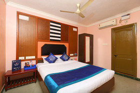 Gnana SRM Residency