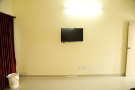 Great Guest House White Town