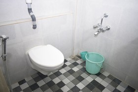 Great Guest House White Town