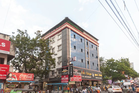 Hotel Auro By OYO Rooms