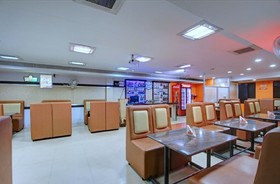 Hotel Nadaradjane Residency
