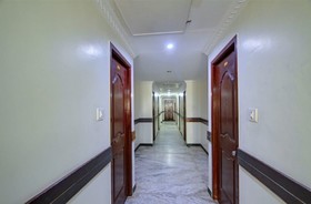 Hotel Nadaradjane Residency