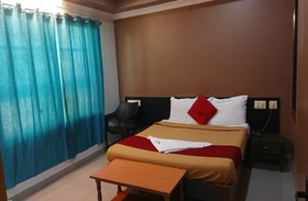 Hotel Nadaradjane Residency