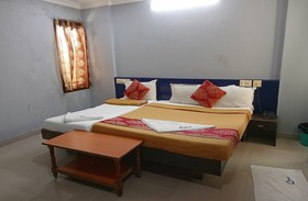 Hotel Nadaradjane Residency