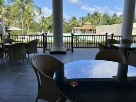 Lagoon De Pondy Resort