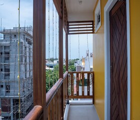 Le Suresh Guest House