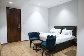 Lux 9 Suites And Studios