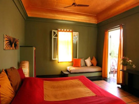 Mango Hill Hotel