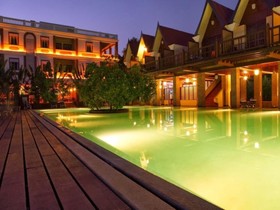 Mango Hill Hotel