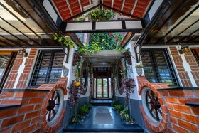 Mermaid Garden Farm House