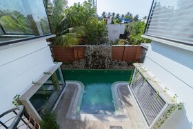 Mermaid Garden Farm House