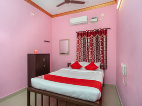 OYO 18450 Puduvai Inn Guest House