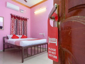 OYO 18450 Puduvai Inn Guest House