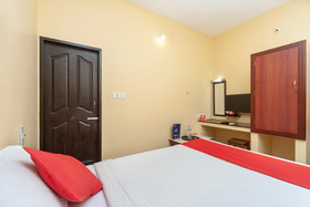OYO 22670 Flagship Castle Apartment
