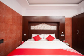 Peace Residency By OYO Rooms