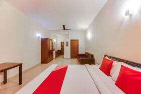 Purple Resort by OYO Rooms
