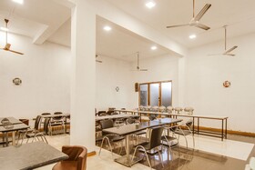 Purple Resort by OYO Rooms