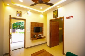 Queens Paradise Estate