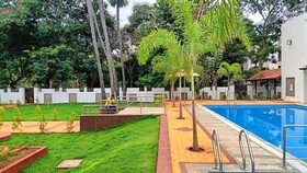 Queens Paradise Estate