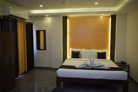 Sai Senthoor Paradise