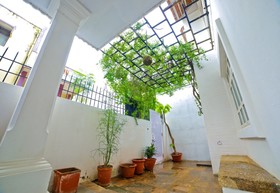 Sai White Villa