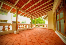 Sai White Villa