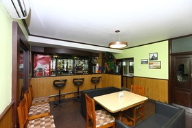 Santhi Inn by OYO Rooms