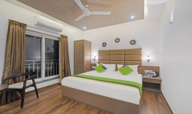 Treebo Trend Raffis' Andalusia Hotel