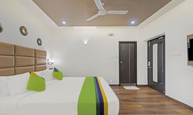 Treebo Trend Raffis' Andalusia Hotel