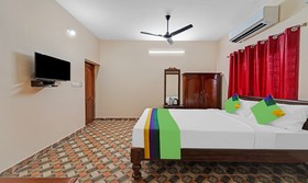 Treebo Trend Sri Saveraa Residency