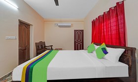 Treebo Trend Sri Saveraa Residency
