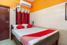 Varsha Residency By OYO Rooms