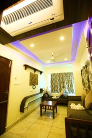 Vasantharaja Inn