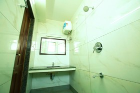 Vasantharaja Inn