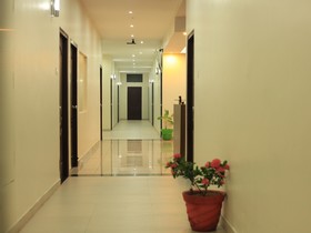 Hotel Pearl Residency