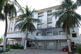 Vinayaga Hotel