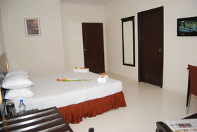 Vinayaga Hotel