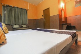Hotel Maruthi by OYO Rooms