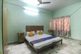 Hotel Maruthi by OYO Rooms