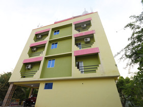 Reddy's International By OYO Rooms