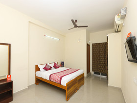 Reddy's International By OYO Rooms
