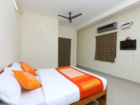 Reddy's International By OYO Rooms