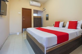 Vel House Lodge by OYO Rooms