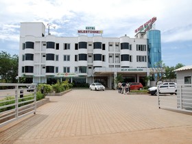 Leisure Vacations Hotel Milestonnez