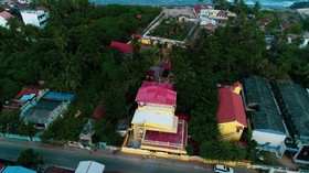 Royal House And Park