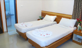 Capital O 49169 Hotel Raks