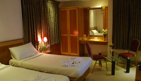Capital O 49169 Hotel Raks