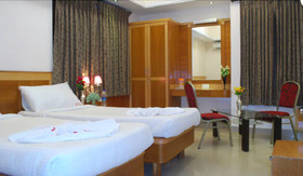Capital O 49169 Hotel Raks